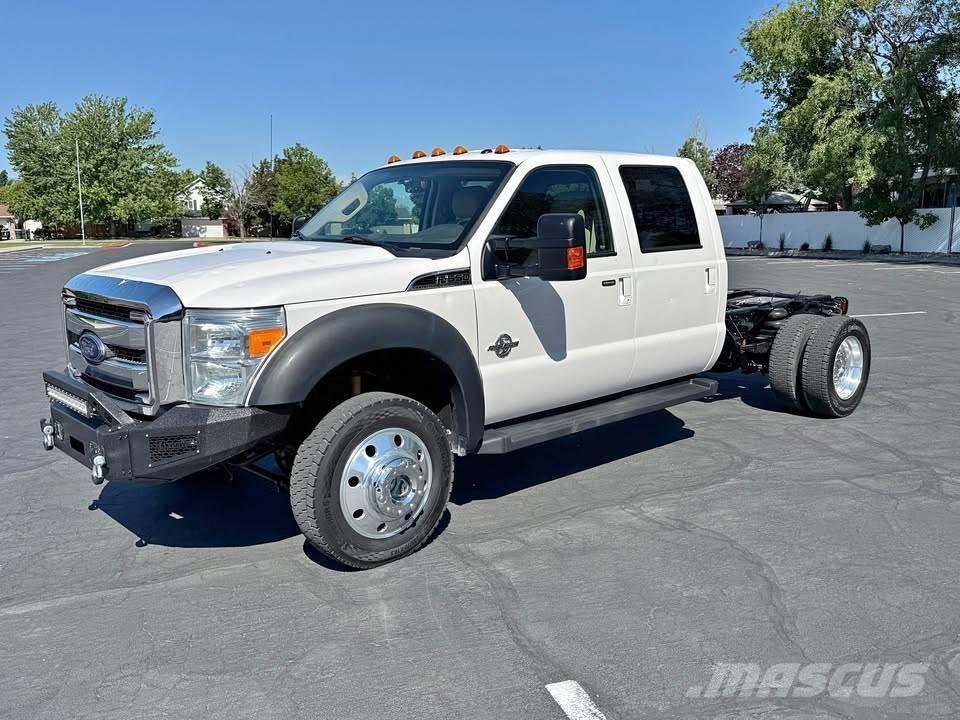 Ford F-550 Chassis Cab trucks