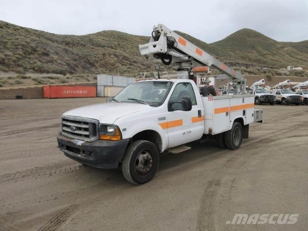 Ford F-550 Truck mounted platforms