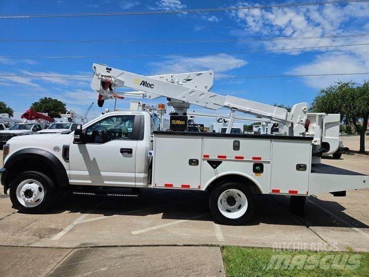 Ford F-550 Truck mounted platforms
