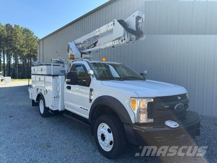 Ford F-550 Truck mounted platforms