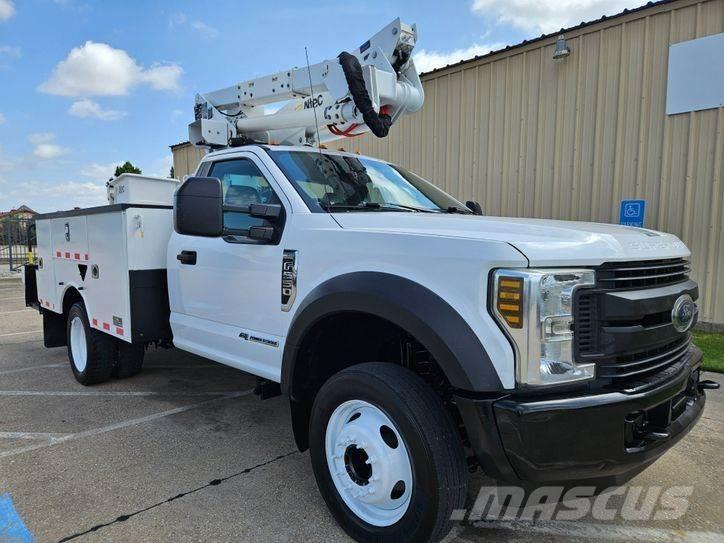 Ford F-550 Truck mounted platforms