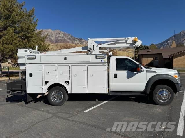 Ford F-550 Truck mounted platforms