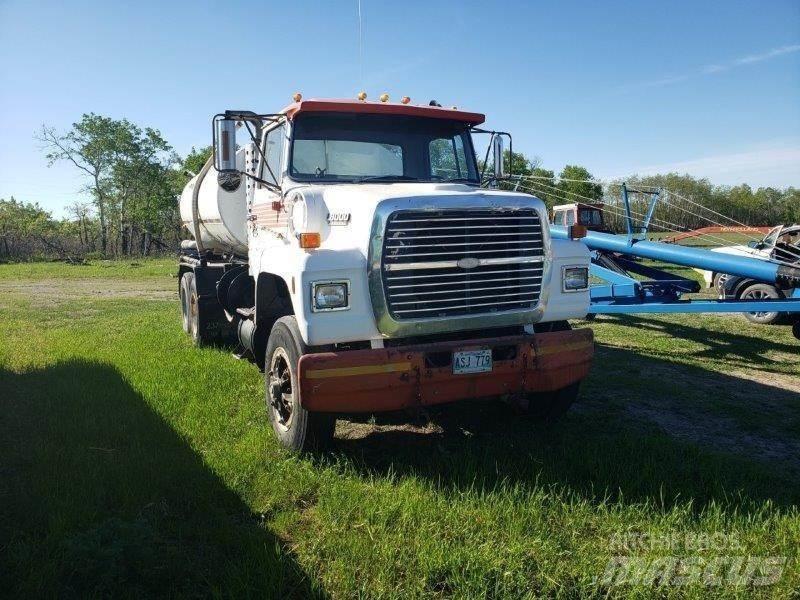 Ford L8000 Tanker trucks