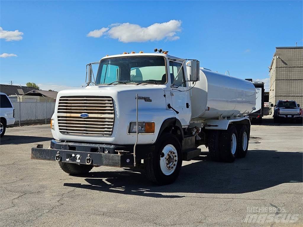 Ford L9000 Tanker trucks
