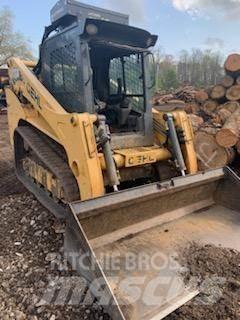 Gehl VT320 Skid steer loaders