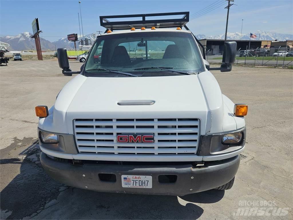GMC C5500 Flatbed / Dropside trucks
