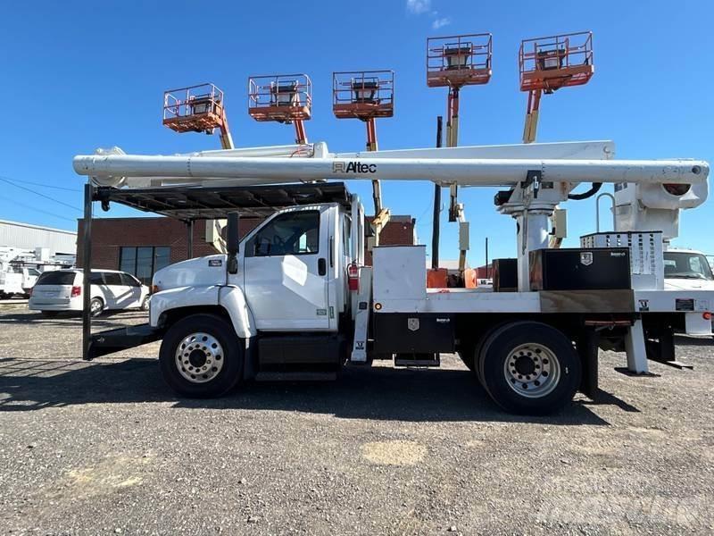 GMC C7500 Truck mounted platforms