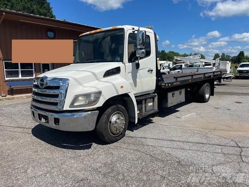Hino 258 Transport vehicles