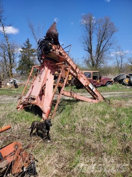 Hood 7000 Knuckle boom loaders