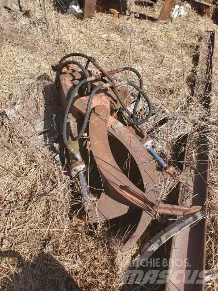 Hood 7000 Knuckle boom loaders