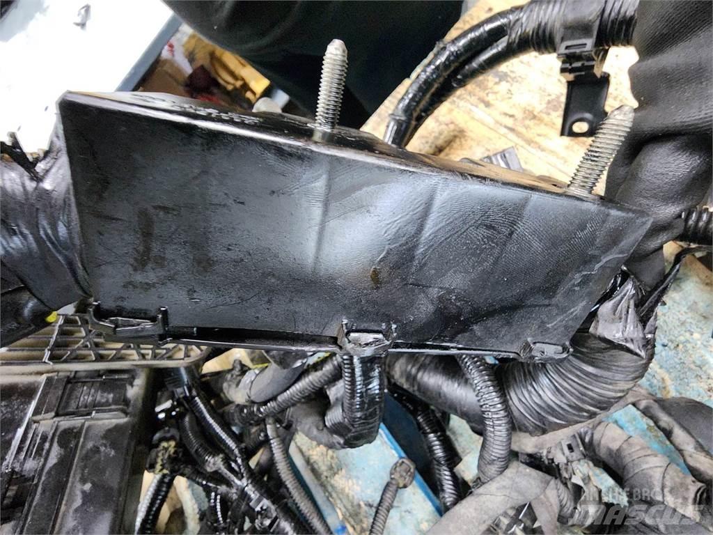 Isuzu  Other components