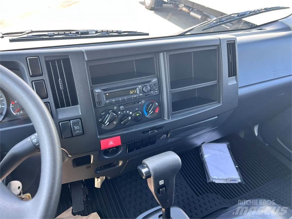 Isuzu NPR Pick up/Dropside