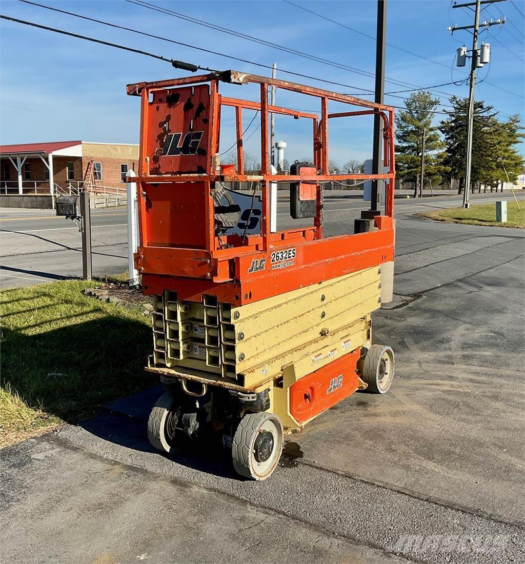 JLG 2632ES Scissor lifts