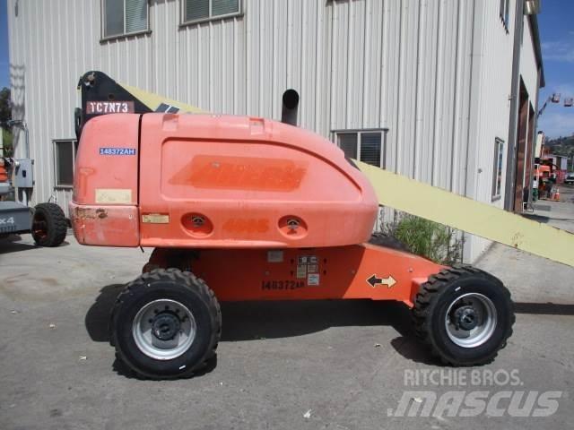 JLG 400S Telescopic boom lifts