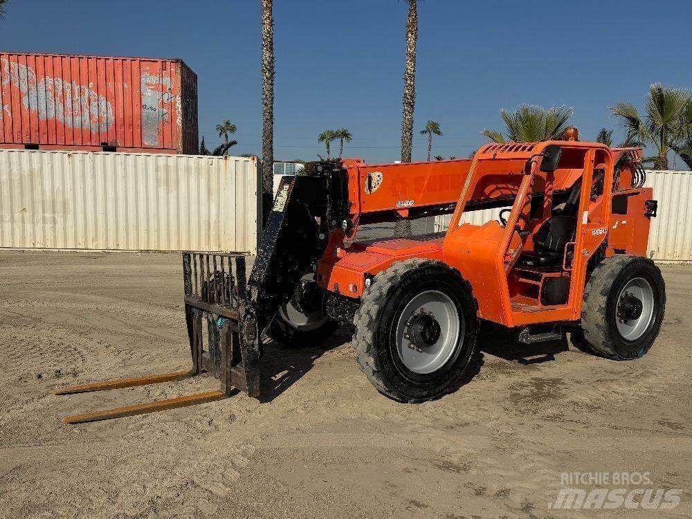 JLG 8042 Telescopic handlers