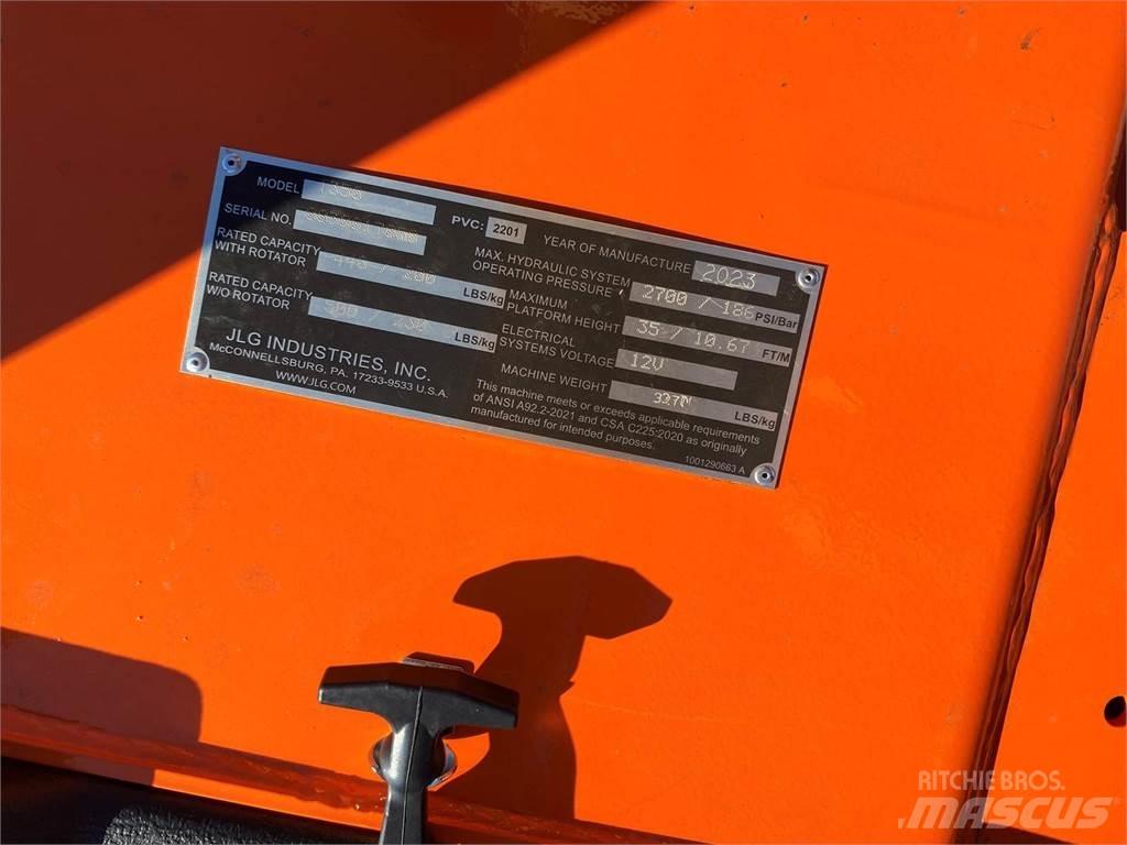 JLG T350 Trailer mounted platforms