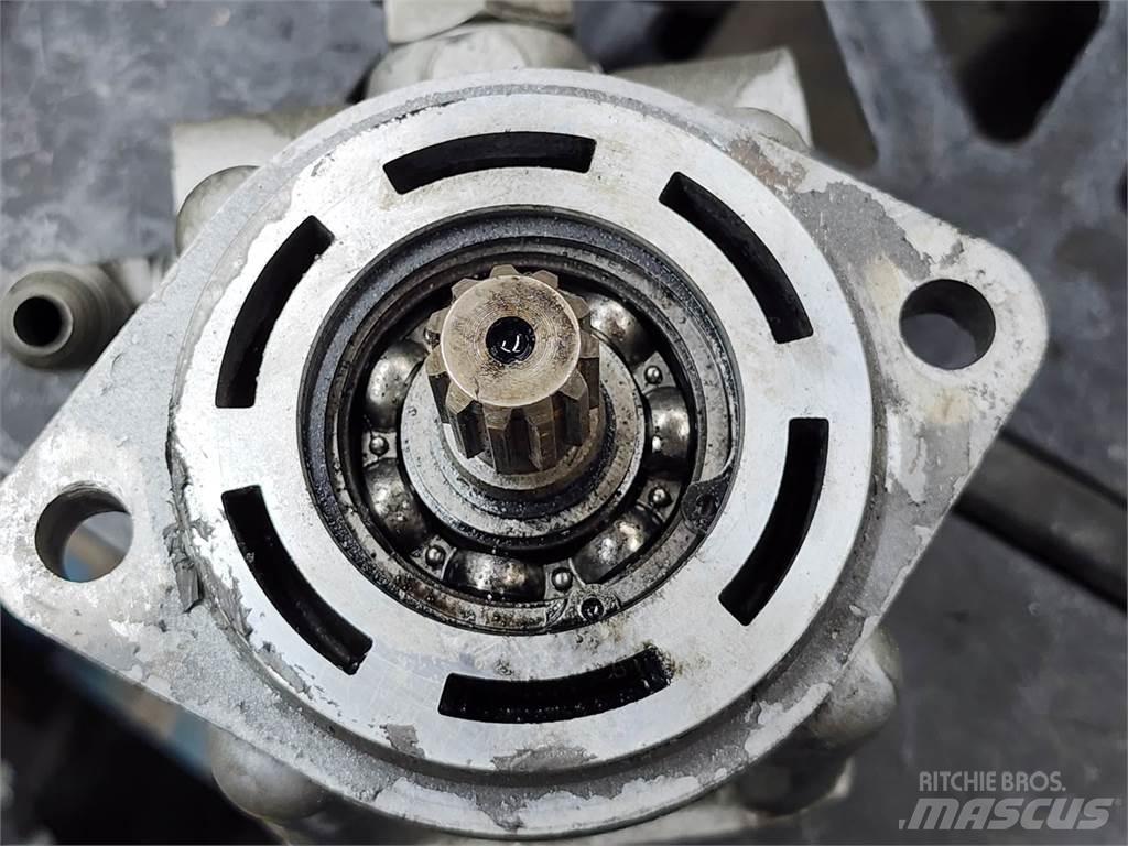 Mack  Hydraulics