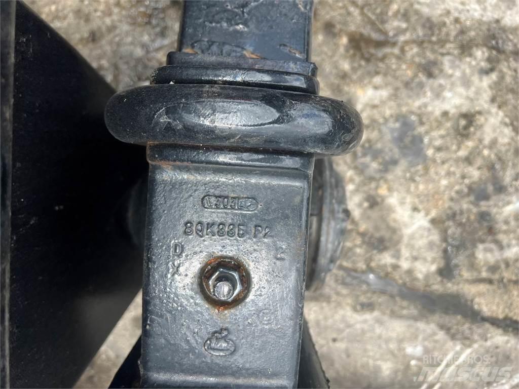 Mack  Axles