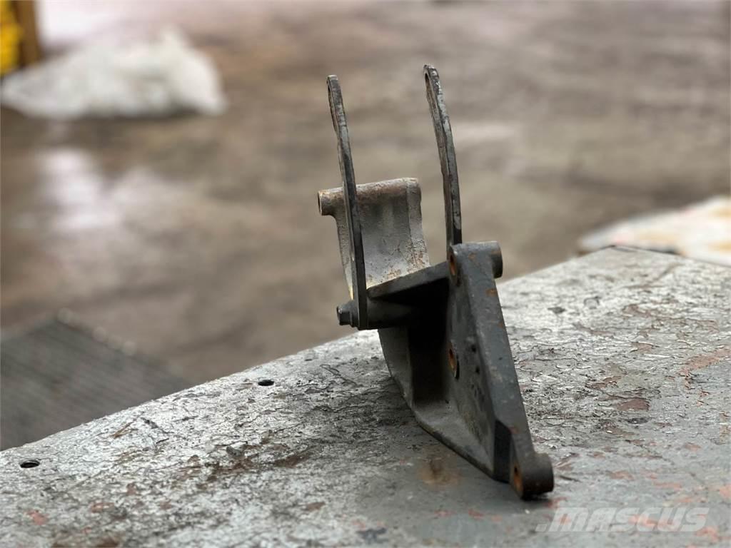 Mack  Other components
