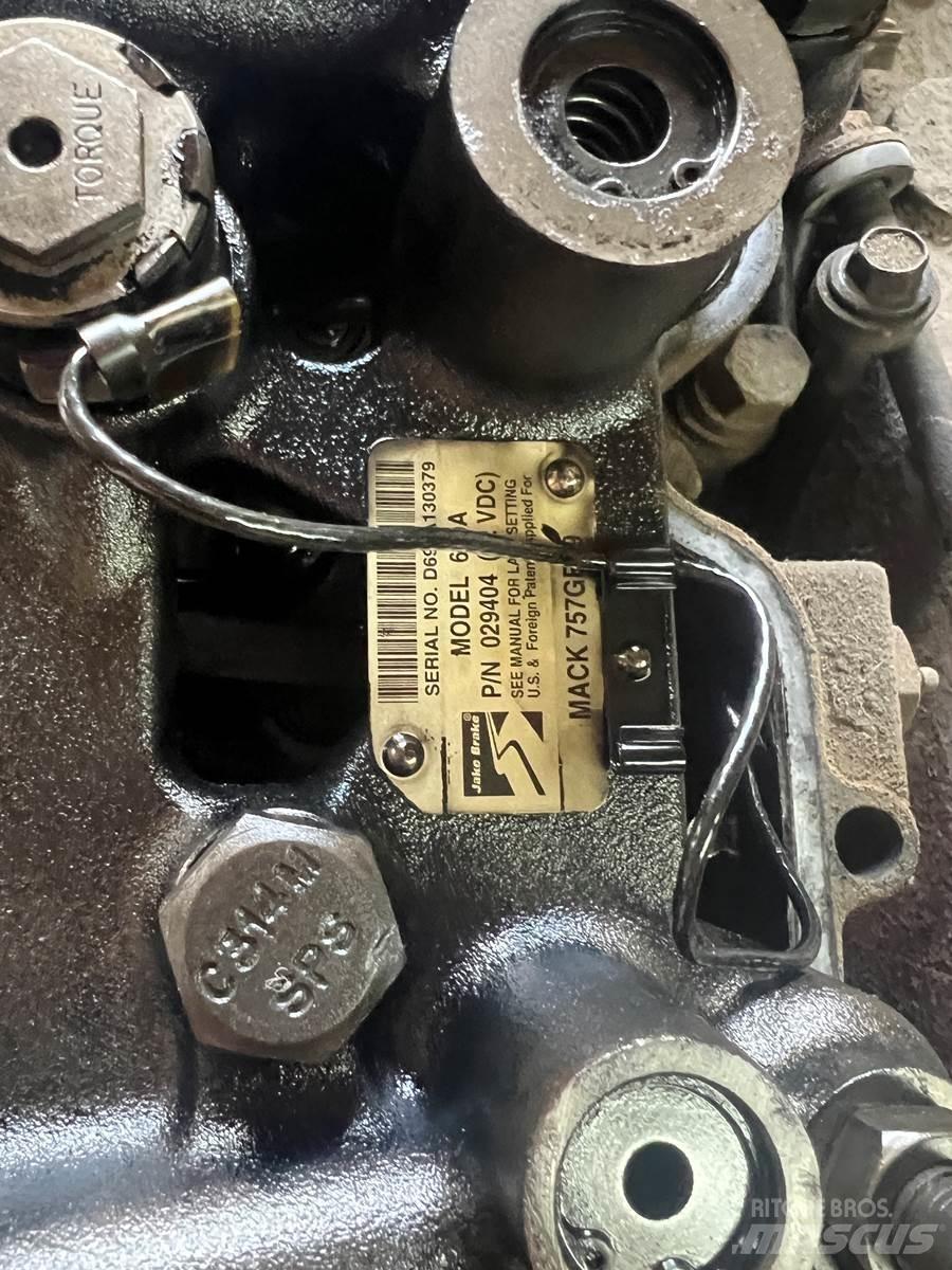 Mack E7 Other components