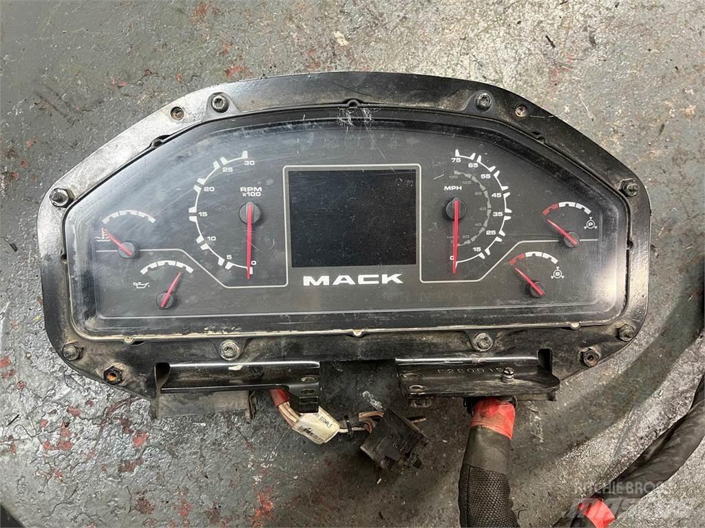 Mack LE612 Other components