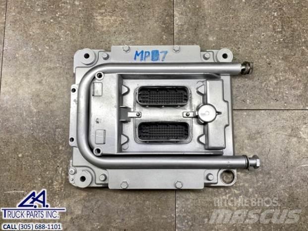 Mack MP7 Electronics
