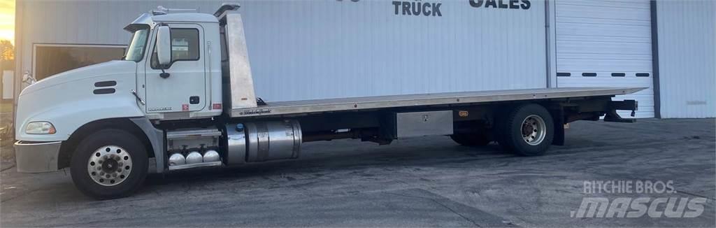 Mack MP7 Skip bin 
