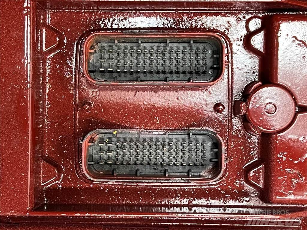Mack MP7 Electronics