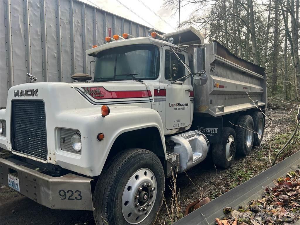 Mack RD600 Tipper trucks