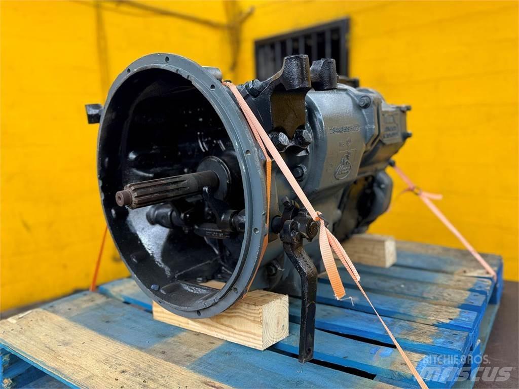 Mack X107A Gearboxes
