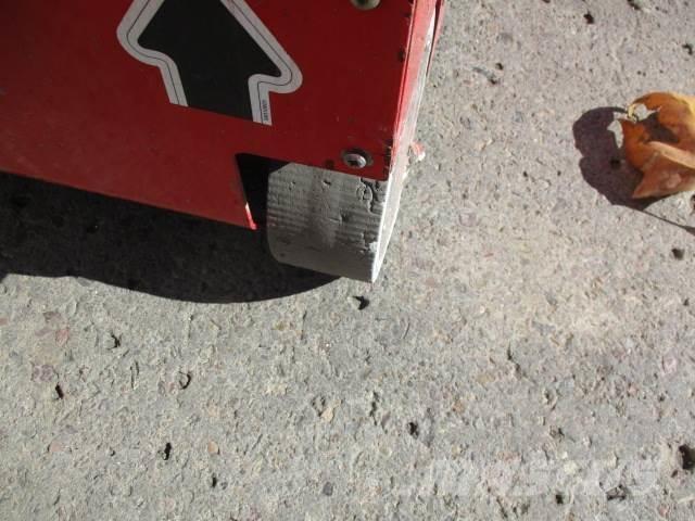 MEC 1330SE Scissor lifts