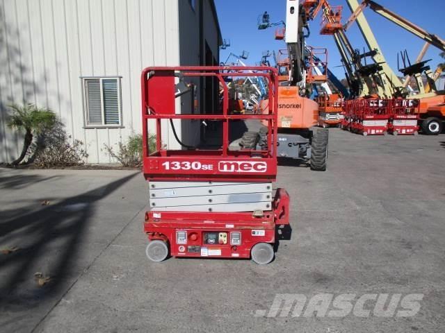 MEC 1330SE Scissor lifts