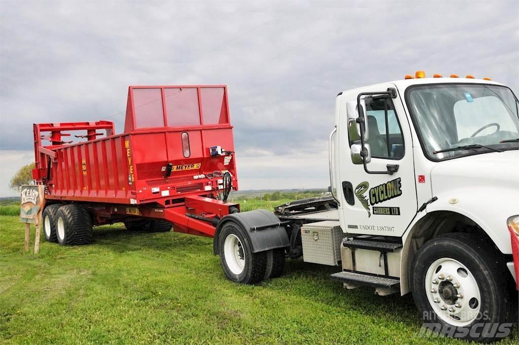 Meyer 9524 Manure spreaders