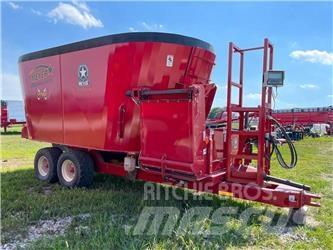 Meyer F700 Feed mixer