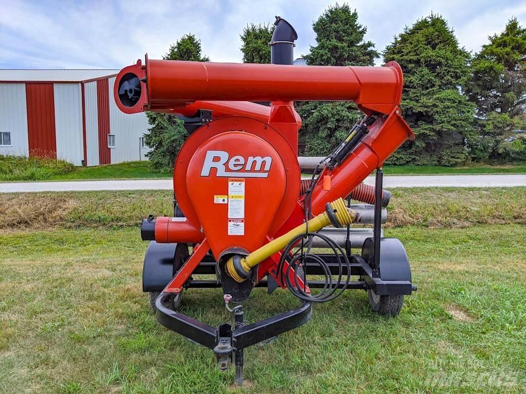 REM 2700 Grain cleaning equipment