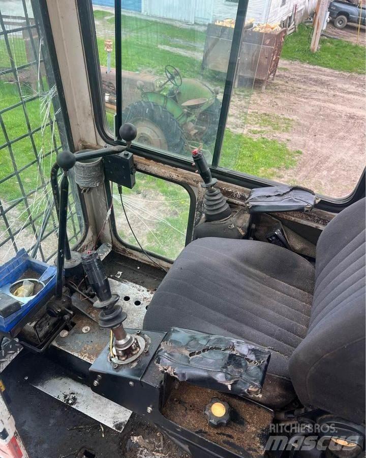  Serco 270 Knuckle boom loaders
