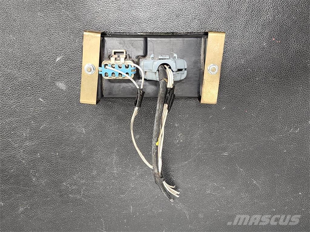  Unmarked Electronics