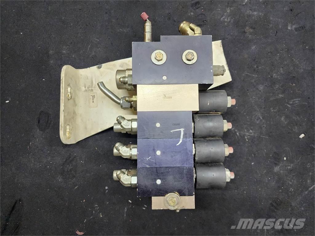  Unmarked Other components