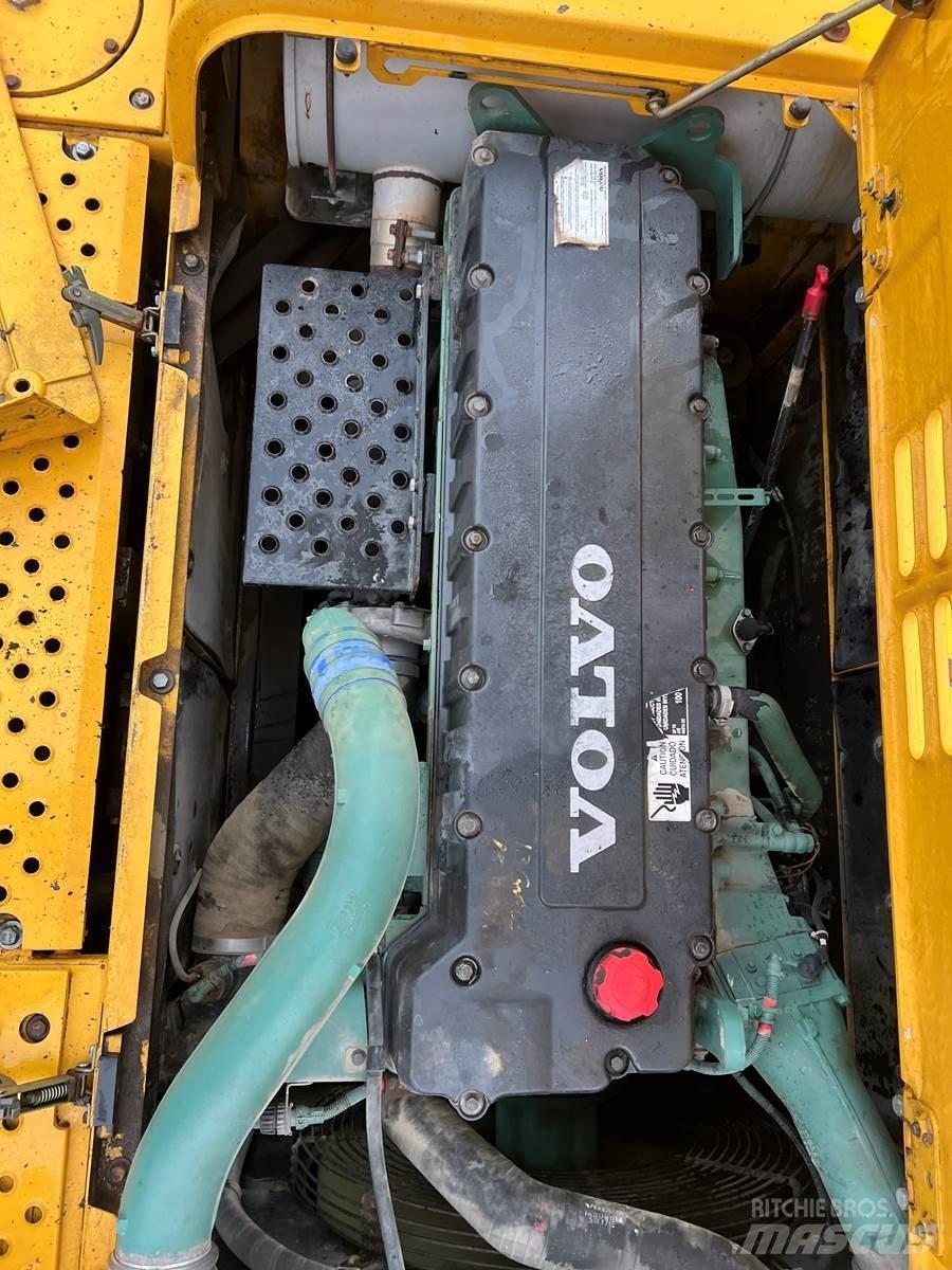 Volvo 460 Crawler excavators