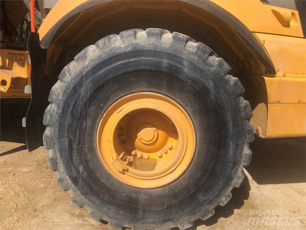 Volvo A40G Articulated Haulers