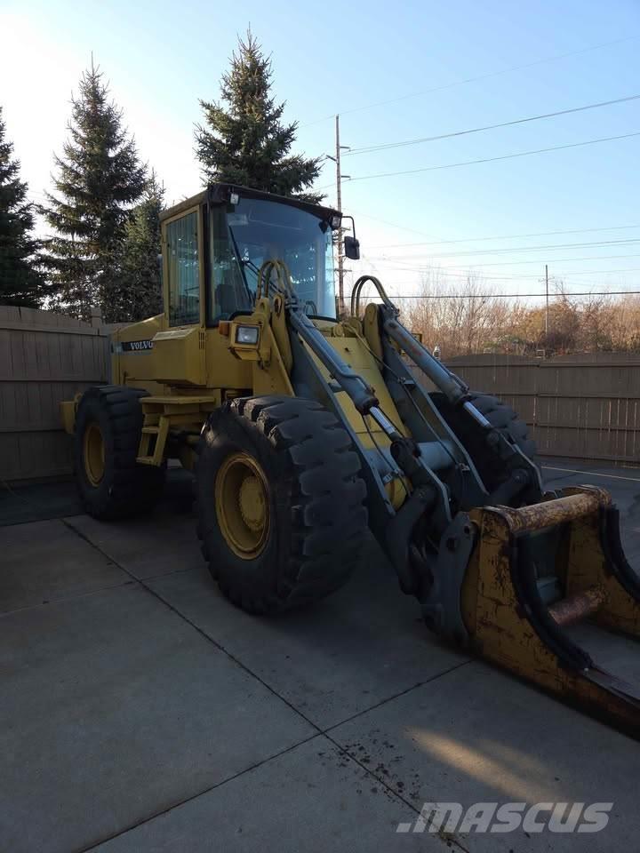 Volvo L90B Wheel loaders