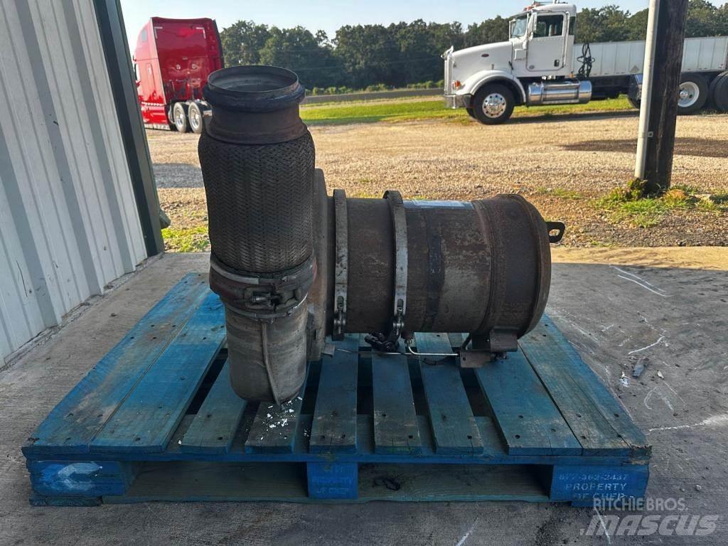 Volvo VNL Other components