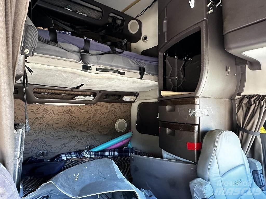 Volvo VNL Other components