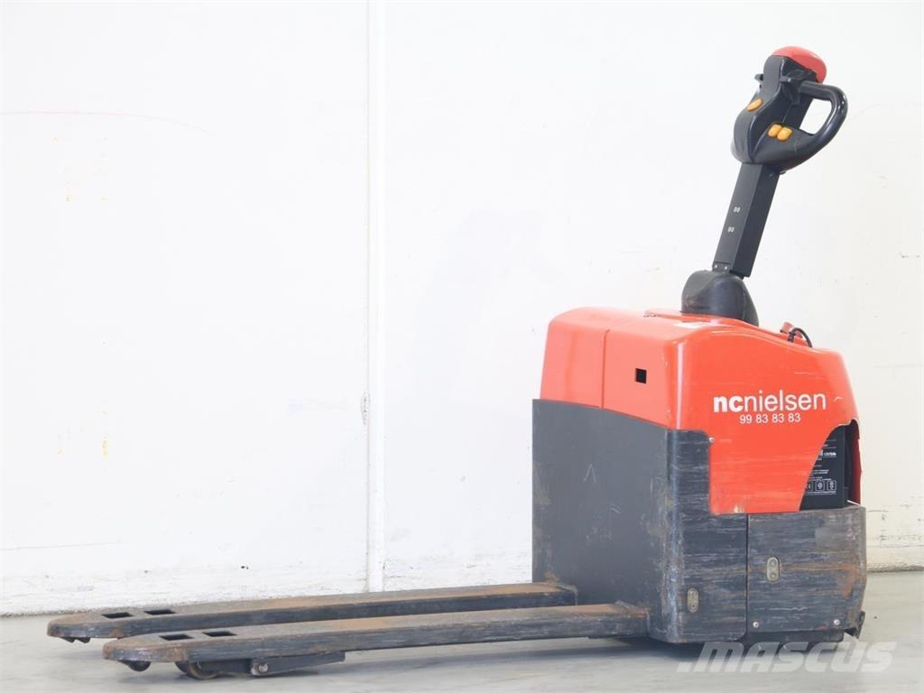 EP WP60-15 Pedestrian stacker