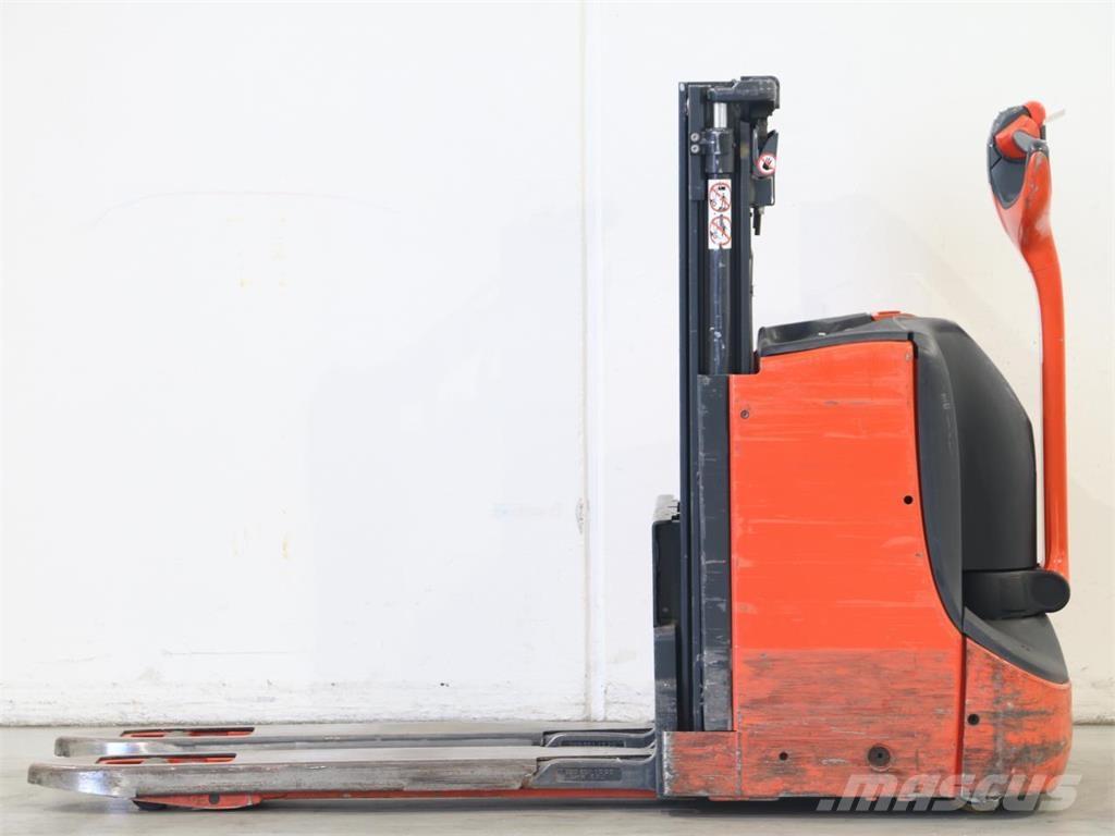 Linde D08/1160 Pedestrian stacker