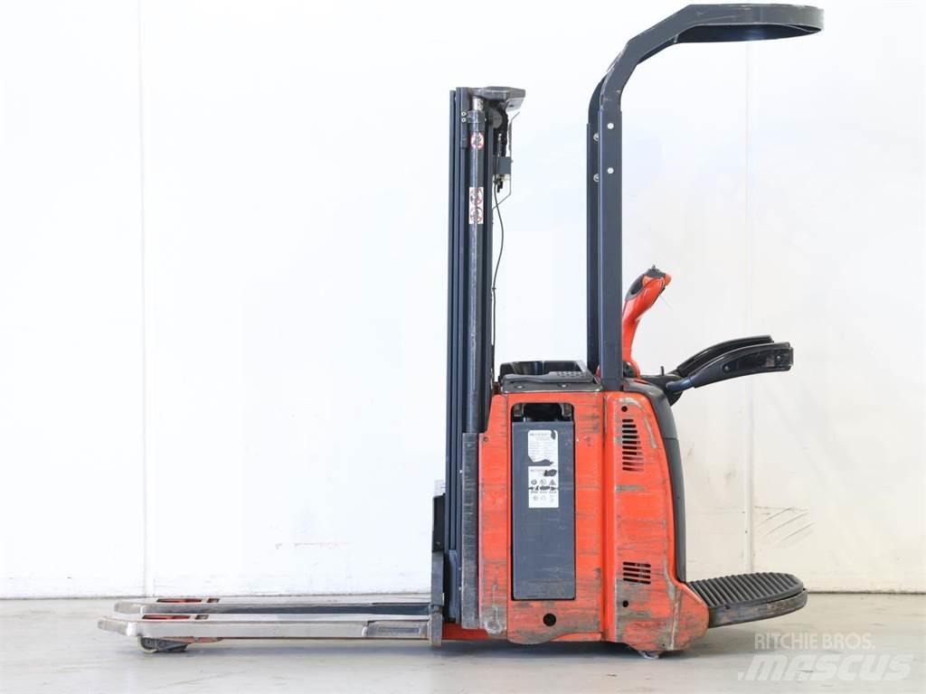 Linde D12AP/133-00 Pedestrian stacker