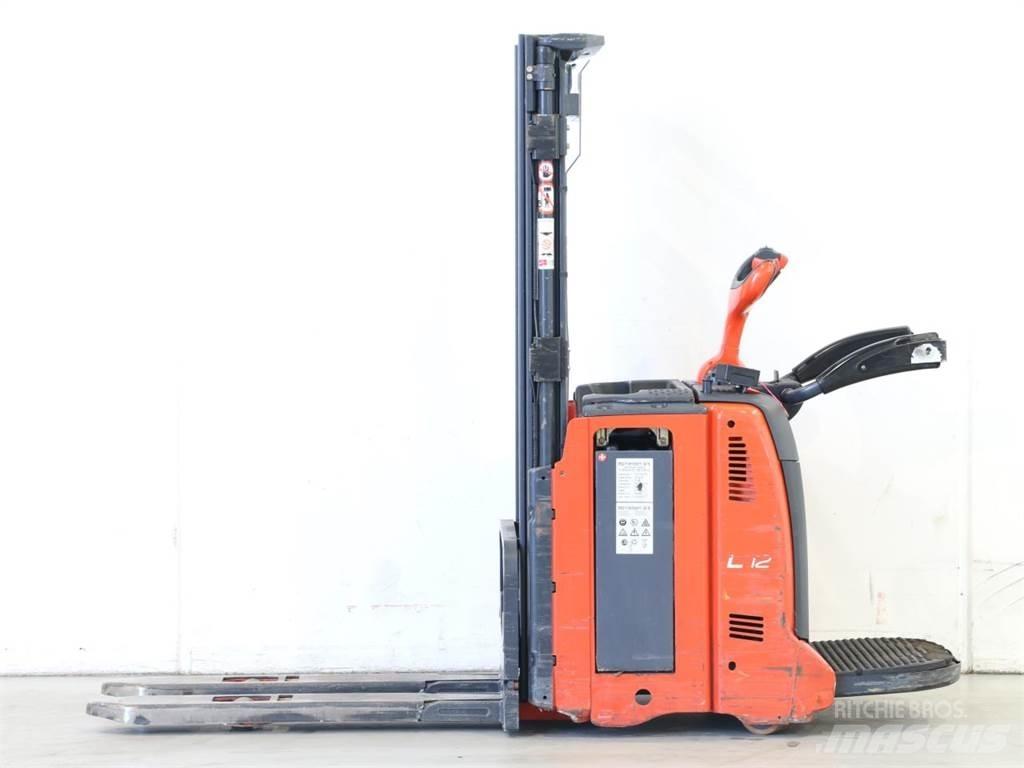 Linde L12AP/133 Pedestrian stacker