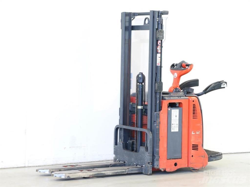 Linde L12AP/133 Pedestrian stacker