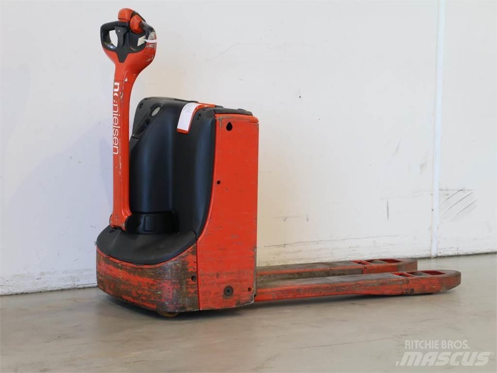 Linde T16/1152 Pedestrian stacker