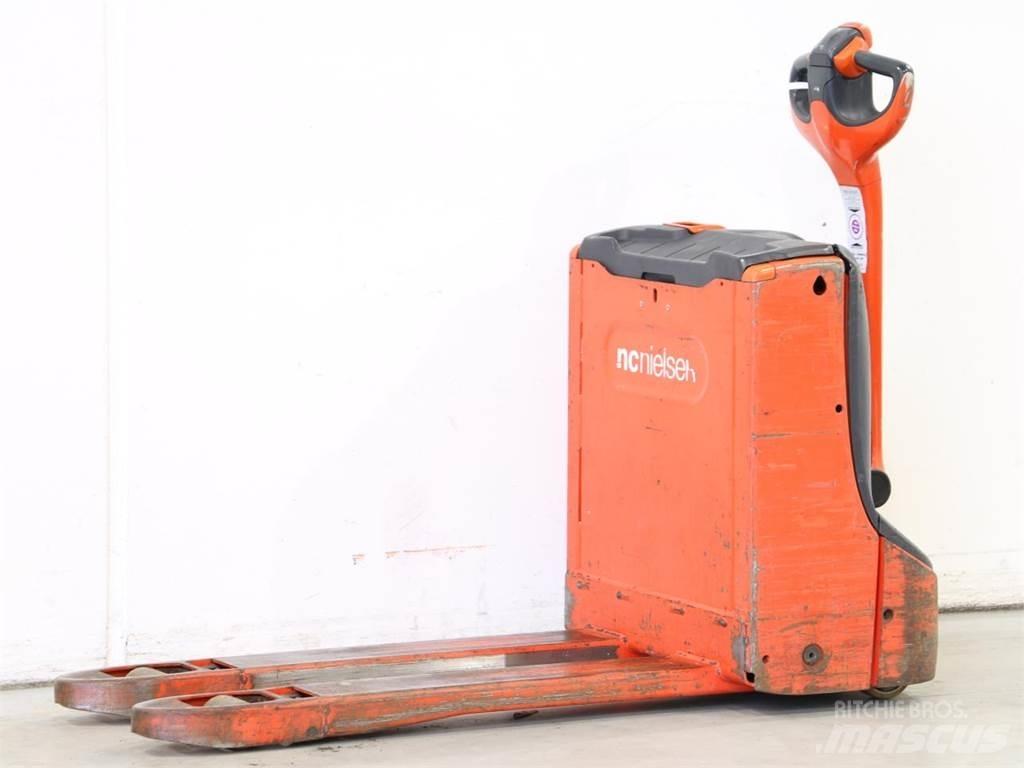 Linde T16/1152 Pedestrian stacker